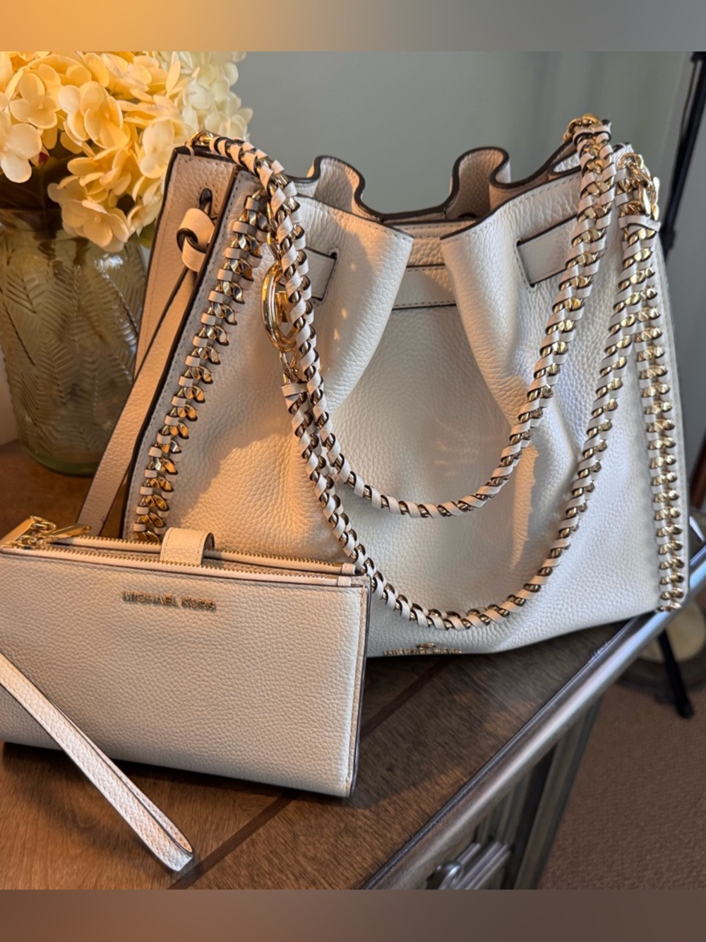 Michael Kors Mina set Cream Pebbled Leather Chain-Trim Tote with Wristlet